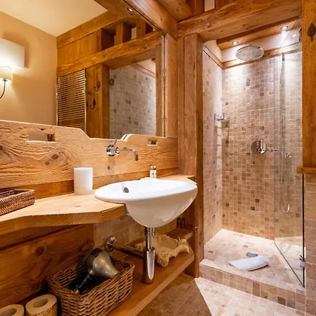 Lumiere - Scopri Il Lusso Daire *